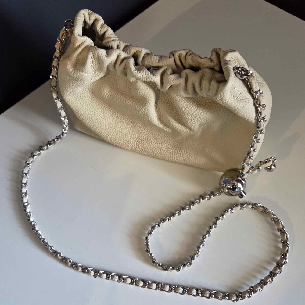 Source Unknown Ivory Ruched Shoulder Bag with Silver Chain